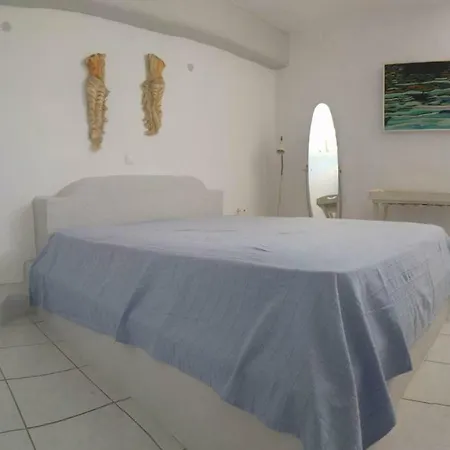Paradosiaki Mezoneta * Kostos